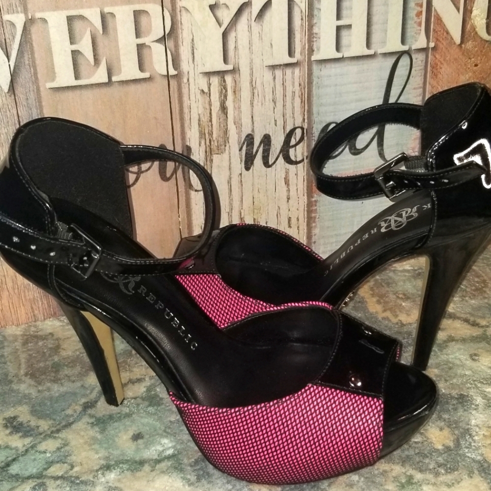 Fishnet inlaid heels